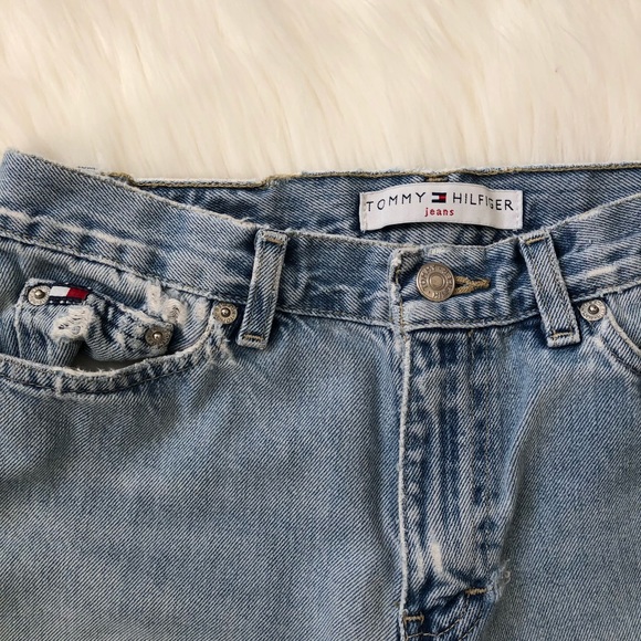 Tommy Hilfiger Denim Cutoff Short - Picture 2 of 4